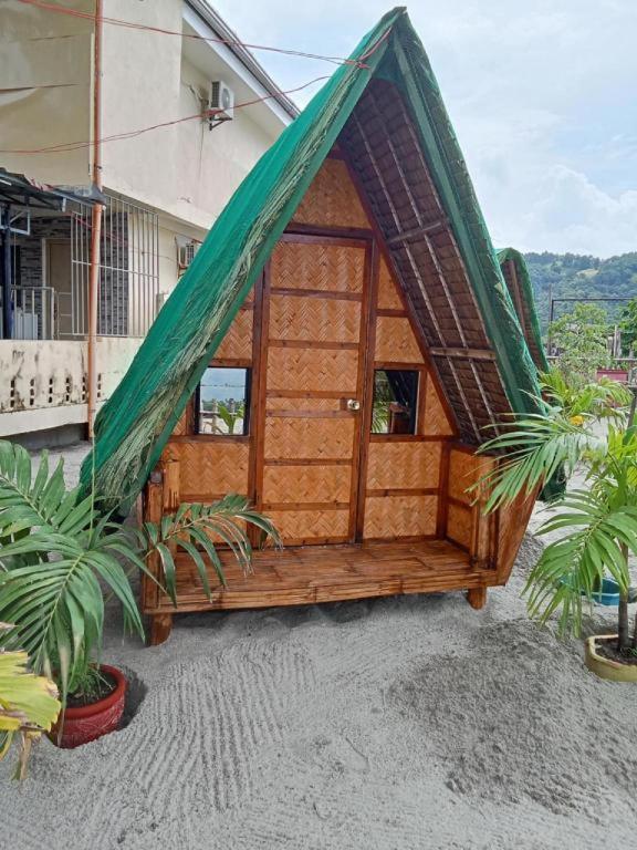 Suzuki Beach Hotel Olongapo Zewnętrze zdjęcie